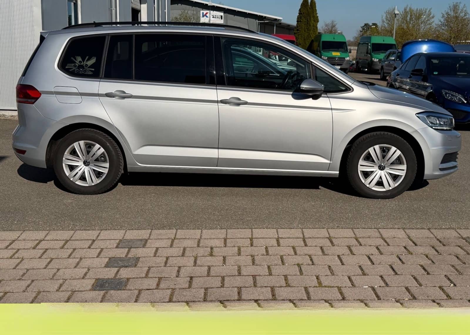 Volkswagen Touran 2.0 TDI DSG Highline LED Navi 1H RCam Tüv foto 3