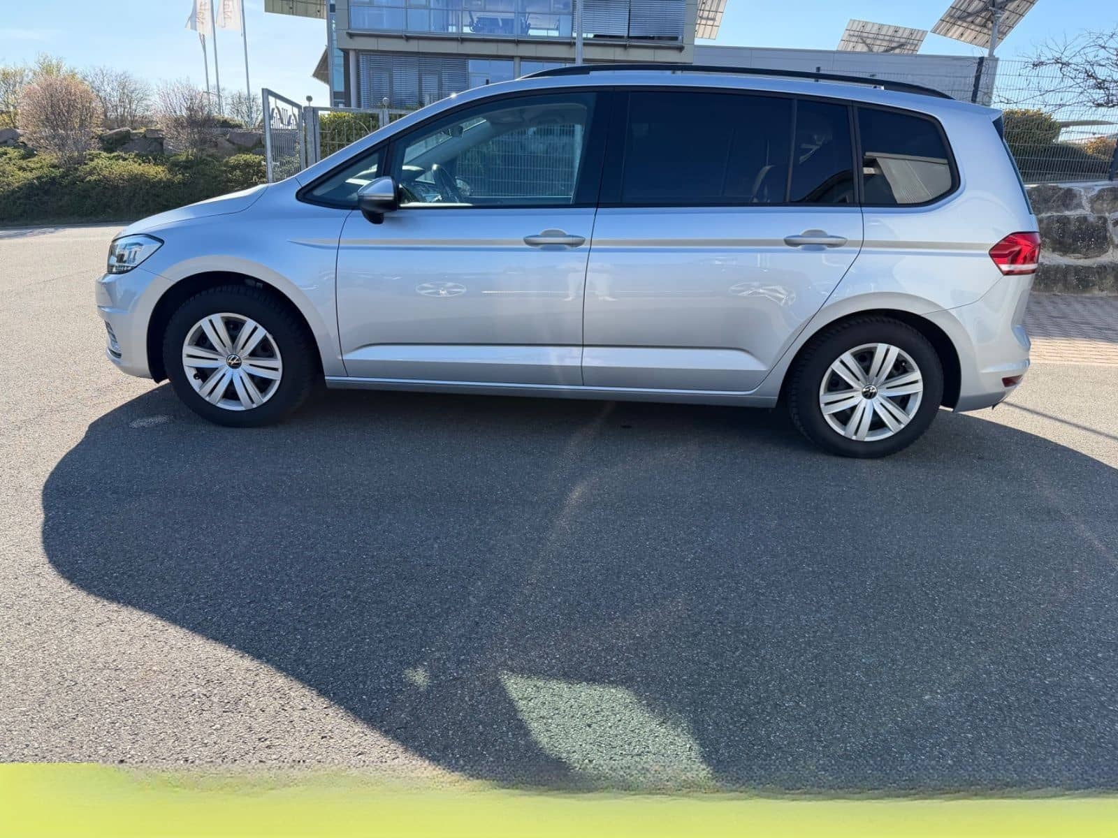 Volkswagen Touran 2.0 TDI DSG Highline LED Navi 1H RCam Tüv foto 7