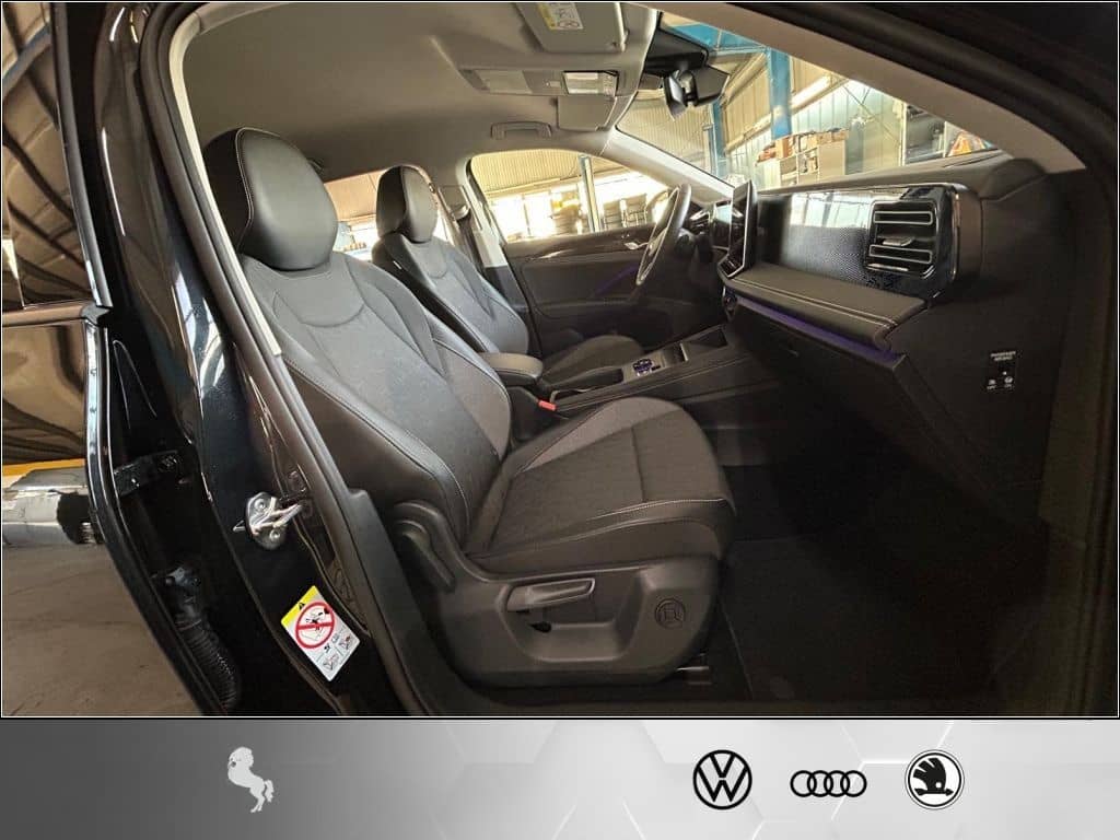 Volkswagen Tiguan 2.0TDI AHK(trailerassist) CarPlay LED*Cam foto 14