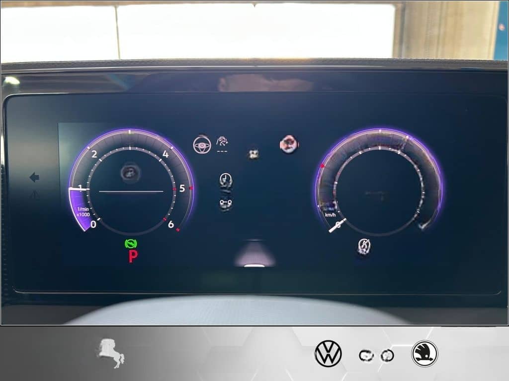 Volkswagen Tiguan 2.0TDI AHK(trailerassist) CarPlay LED*Cam foto 17