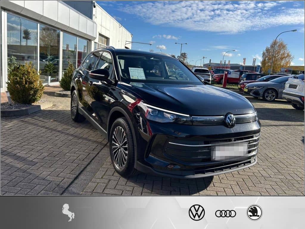 Volkswagen Tiguan 2.0TDI AHK(trailerassist) CarPlay LED*Cam foto 3