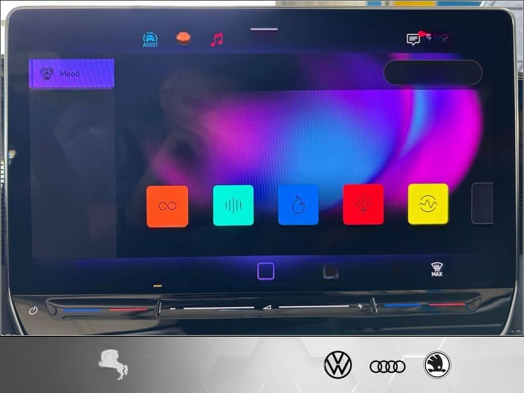 Volkswagen Tiguan 2.0TDI AHK(trailerassist) CarPlay LED*Cam foto 21