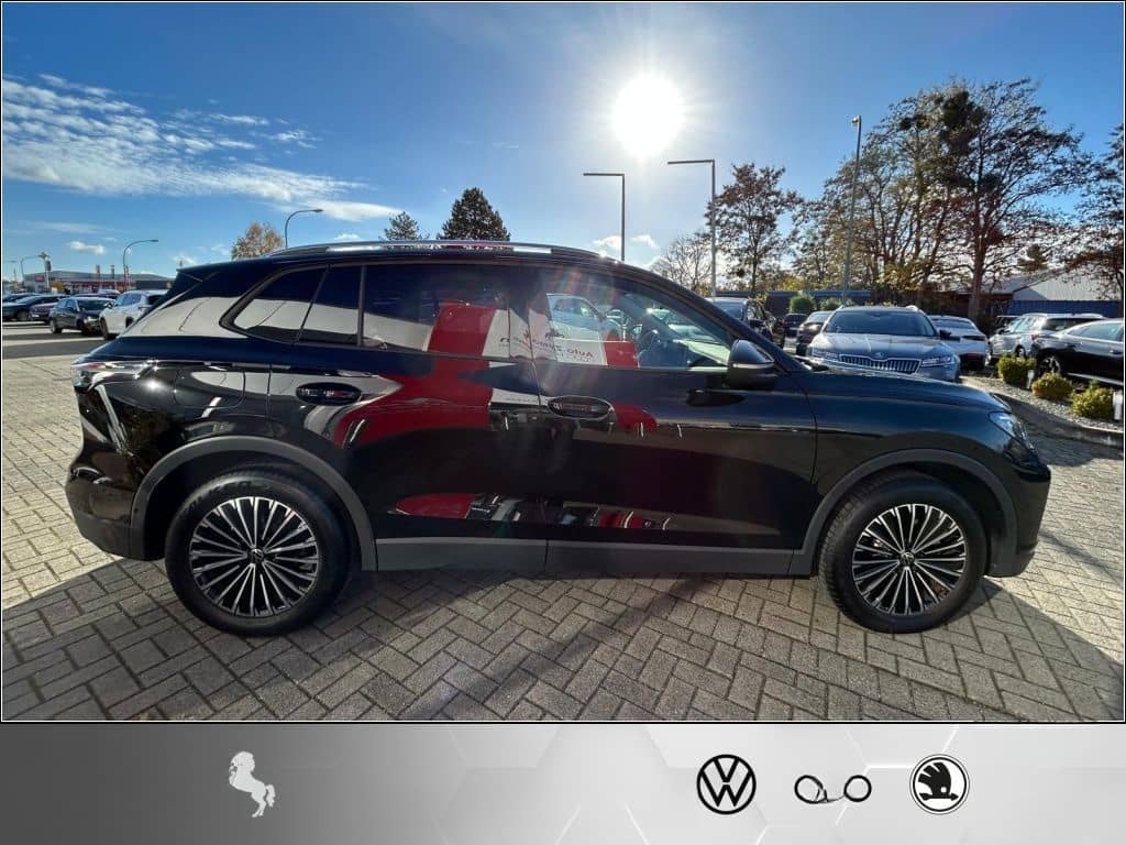 Volkswagen Tiguan 2.0TDI AHK(trailerassist) CarPlay LED*Cam foto 4
