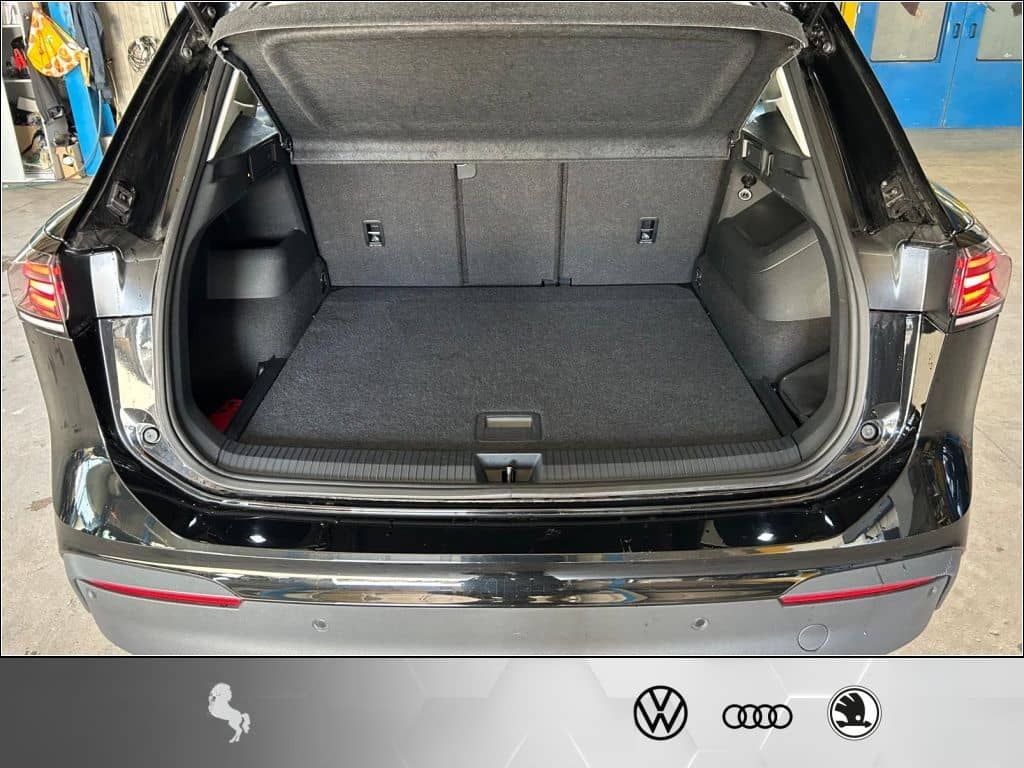 Volkswagen Tiguan 2.0TDI AHK(trailerassist) CarPlay LED*Cam foto 9