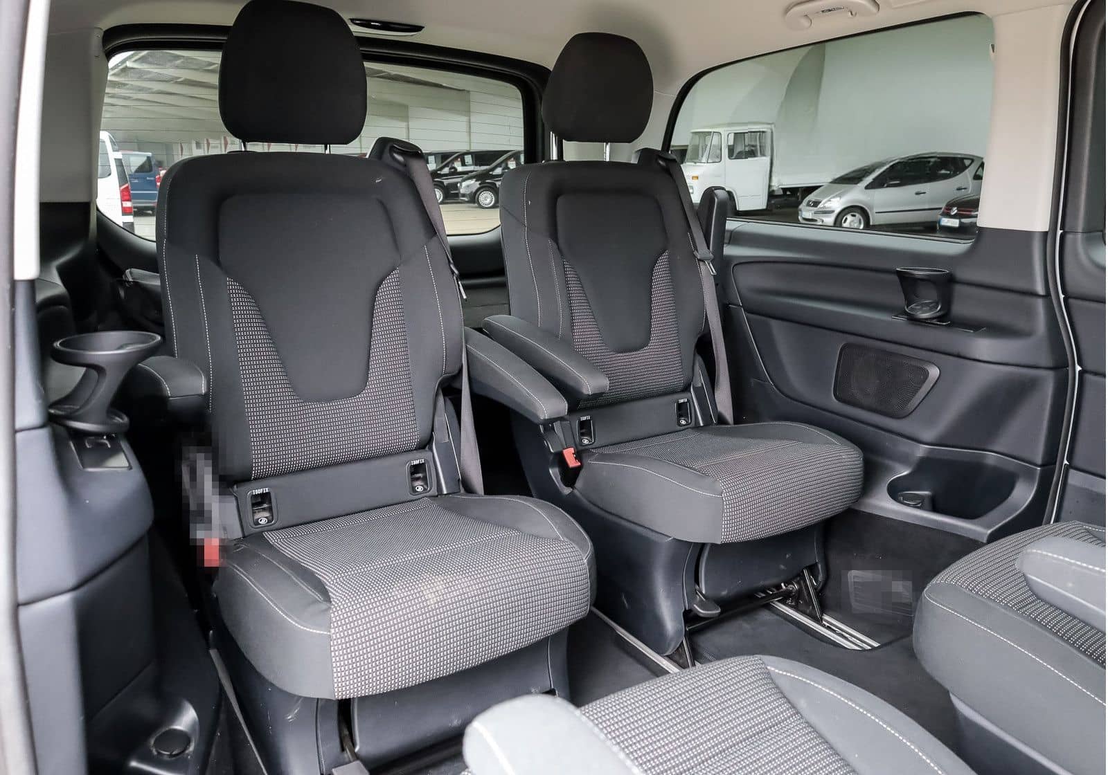 Mercedes-Benz EQV 300 lang,6Sitze,2 el.Schiebetür,Airmatic,LED foto 12