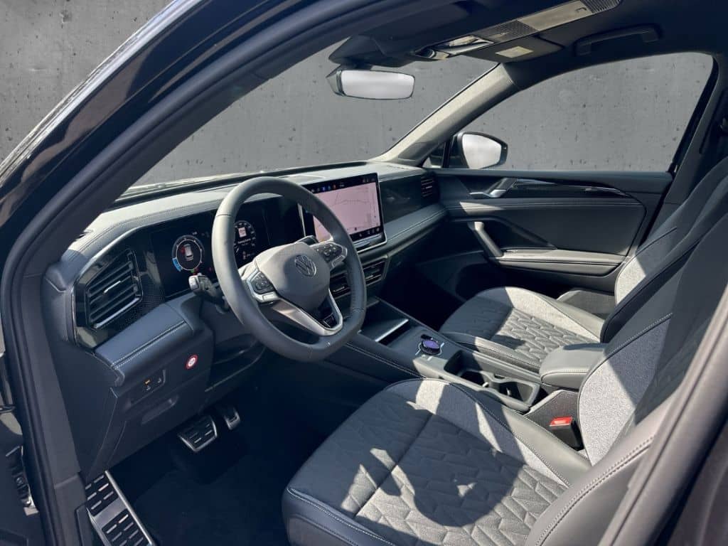 Volkswagen Tiguan TDI DSG GOAL AHK PlusPaket Navi AreaView foto 7