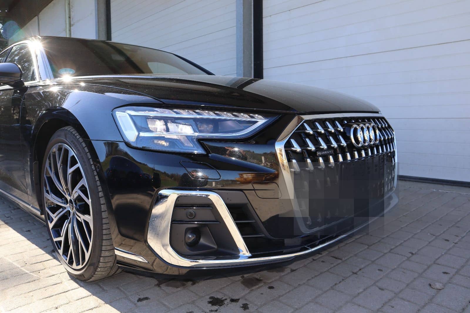 Audi A8L 60 TFSI V8 lang exclusive / *SCHWARZ-COGNAC* foto 8