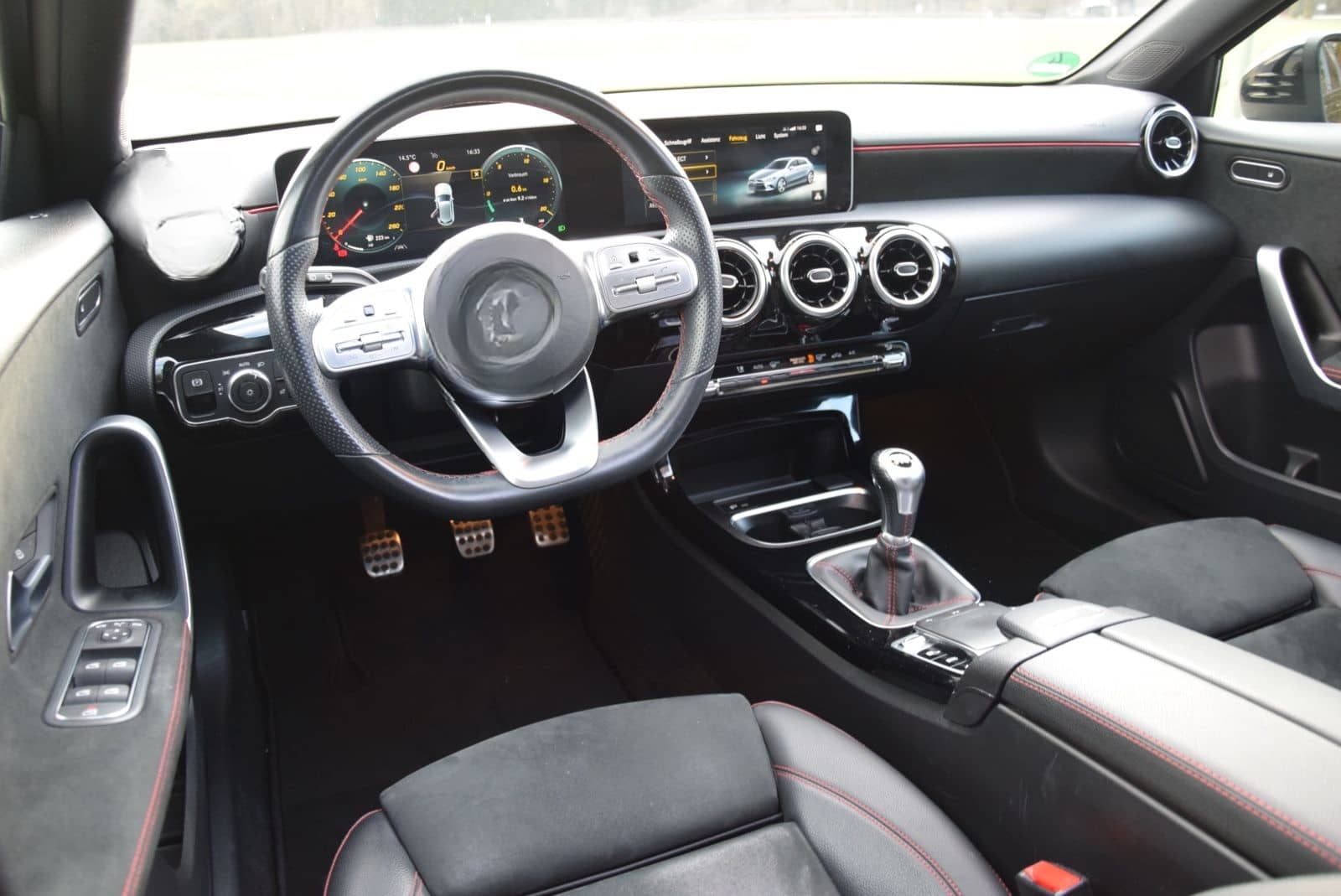 Mercedes-Benz A 200 AMG LINE/PANO/SPURAS./SONNENDACH foto 23