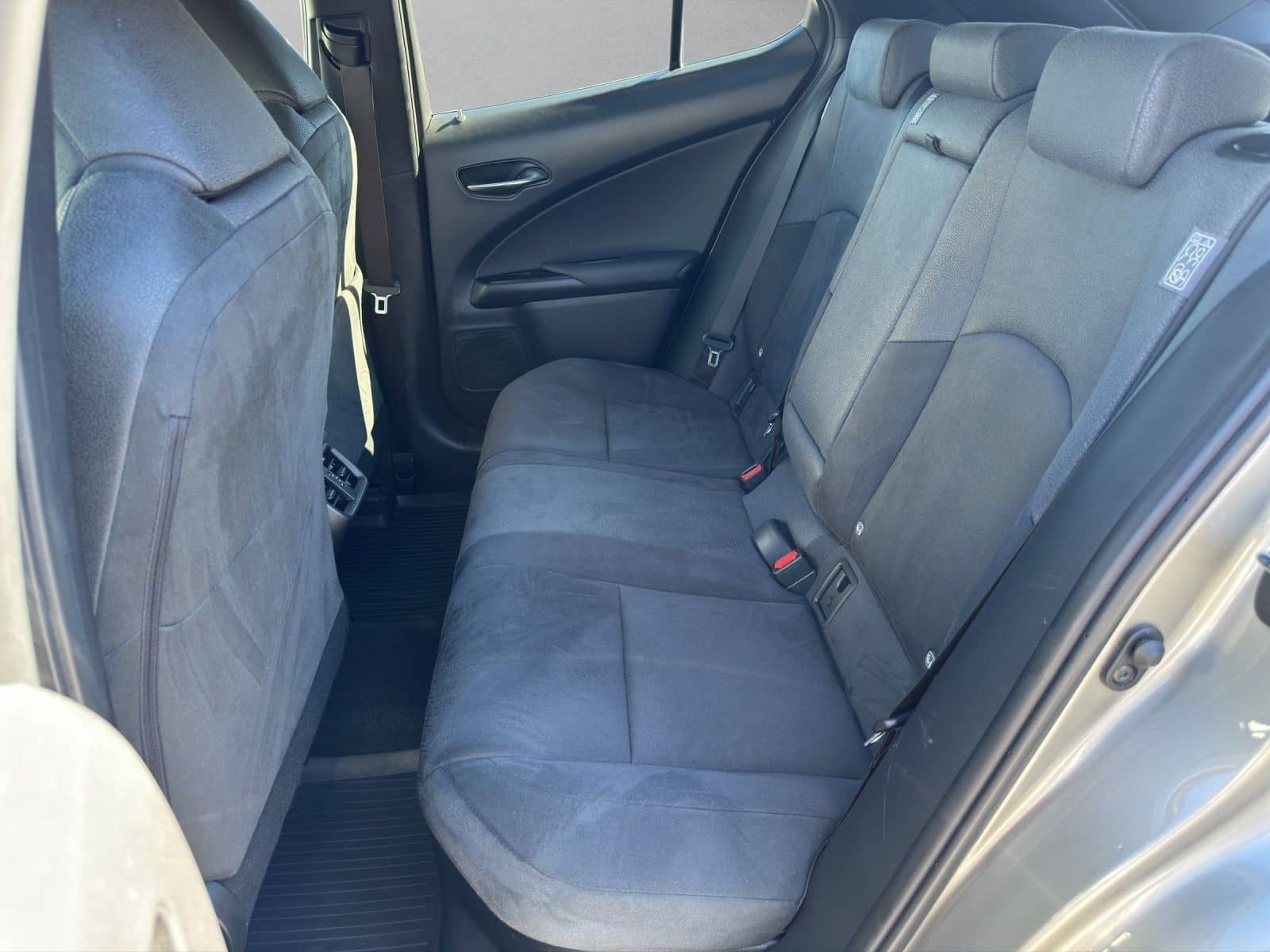 Lexus UX 250h*STYLE*1HD*ALLW.*VELOUR* 15J-GARANTIE* foto 16