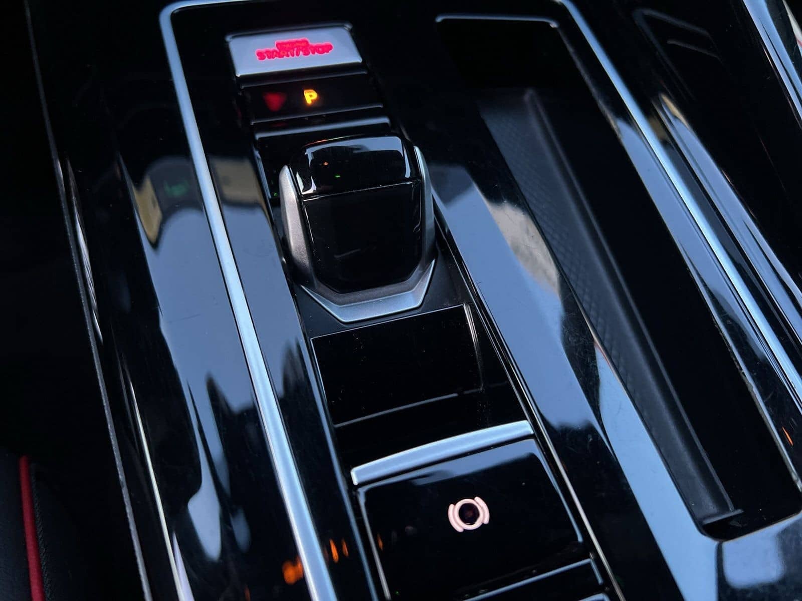 Volkswagen Golf VIII GTI Clubsport 2.0 TSI DSG+MATRIX+HUD foto 15