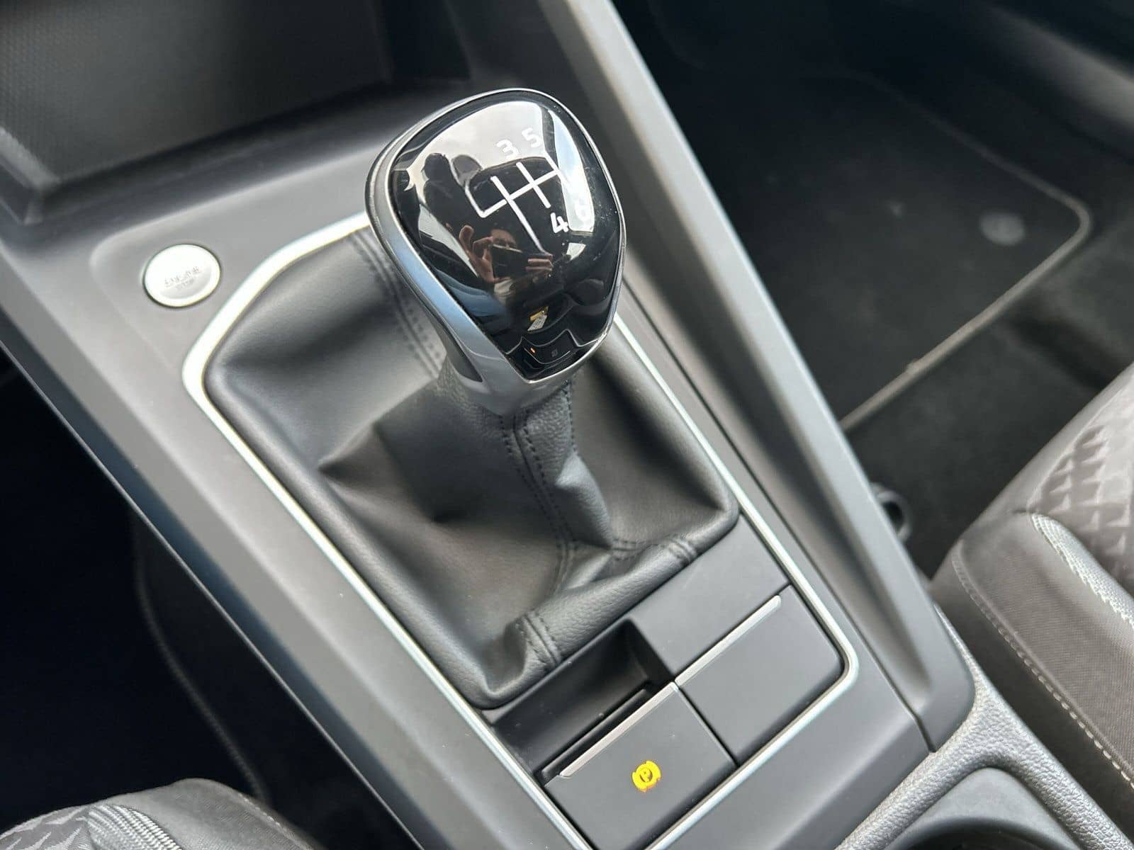 Volkswagen Golf VIII Variant 2.0 TDI Active LED+NAVI+ACC foto 15