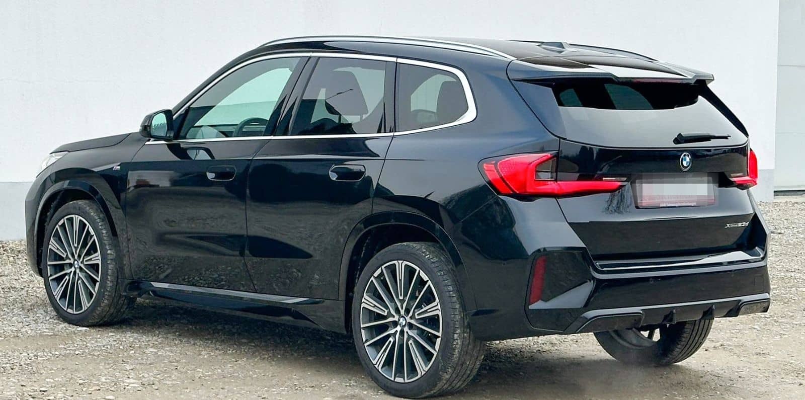 BMW X1 23xd M Sport,AHK,DA P,Kamera, ad.LED, el.Sitz foto 8