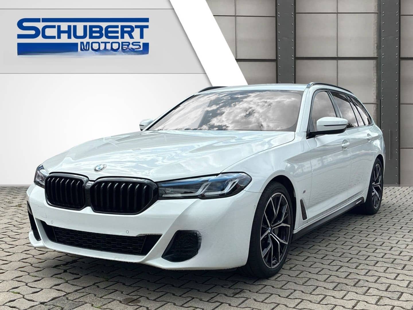 BMW 530 i Touring M-SPORT LASER HUD HIFI KOMFZGNG RF foto 1