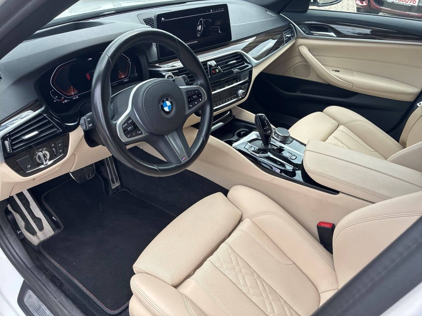 BMW 530 i Touring M-SPORT LASER HUD HIFI KOMFZGNG RF foto 6