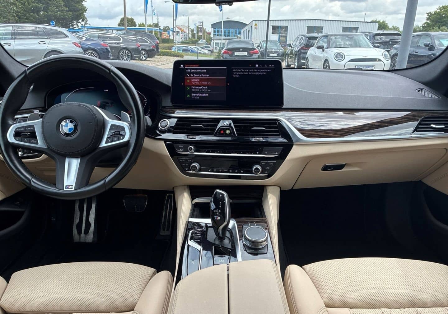 BMW 530 i Touring M-SPORT LASER HUD HIFI KOMFZGNG RF foto 8