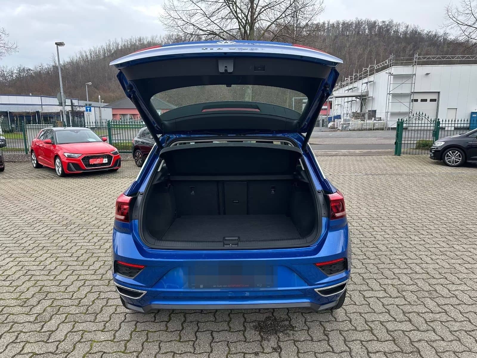 Volkswagen T-Roc 1,5 R-Line 1.HAND Virt KEY 19" ACC CarPlay foto 7