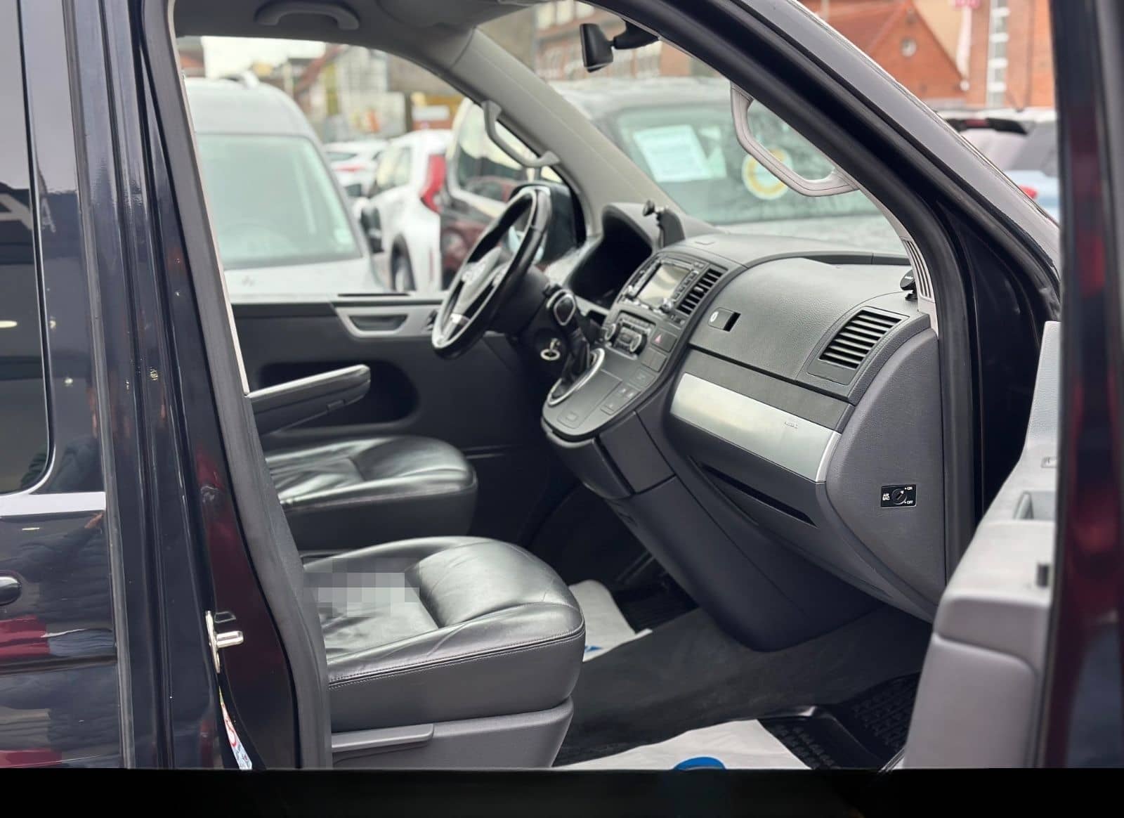 Volkswagen T5 Multivan 2,0TDI HIGHLINE/DSG/NAVI/AHK/LEDER foto 4
