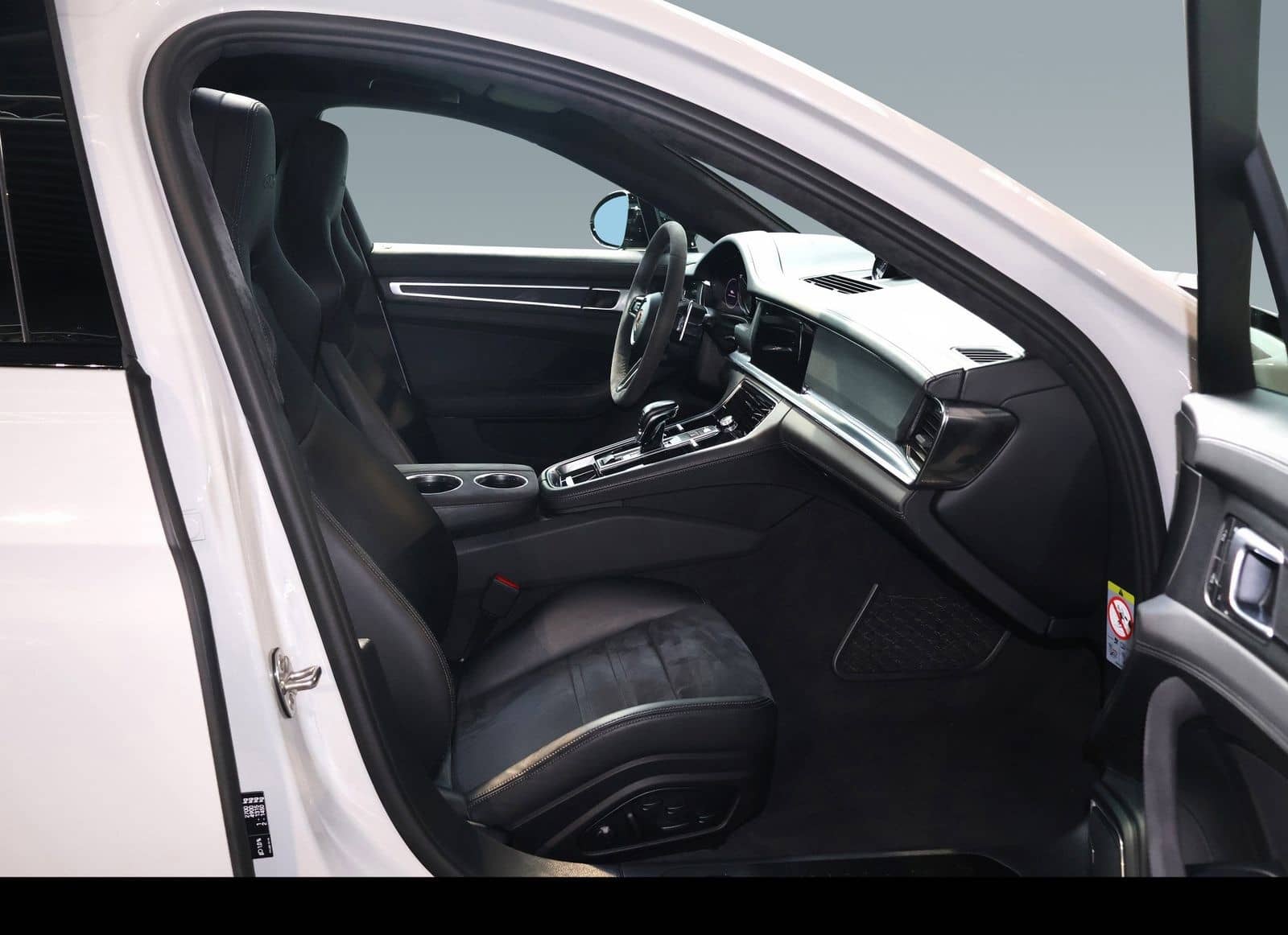 Porsche Panamera GTS Sport Turismo LED-Matrix;AHZV;Pano; foto 13