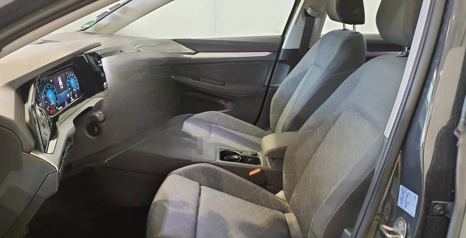 Volkswagen Golf VIII Variant Life eTSI NAVI/LED/AHK/PANO/AC foto 8