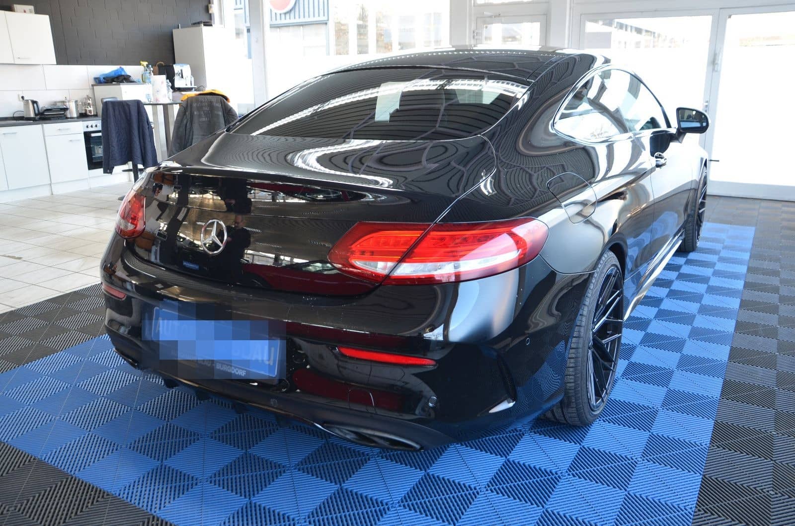 Mercedes-Benz C 300 Coupe *AMG LINE*STERNENHIMMEL*19"LM*NAVI foto 4