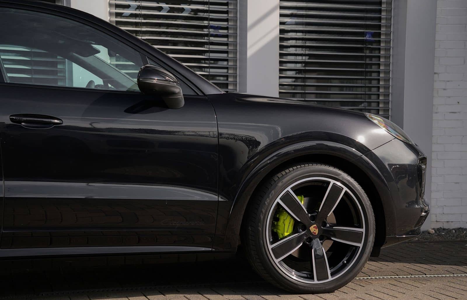 Porsche E-Hybrid Coupé SPORTDESIGN-PAKET-SPORTABGAS.-22" foto 17