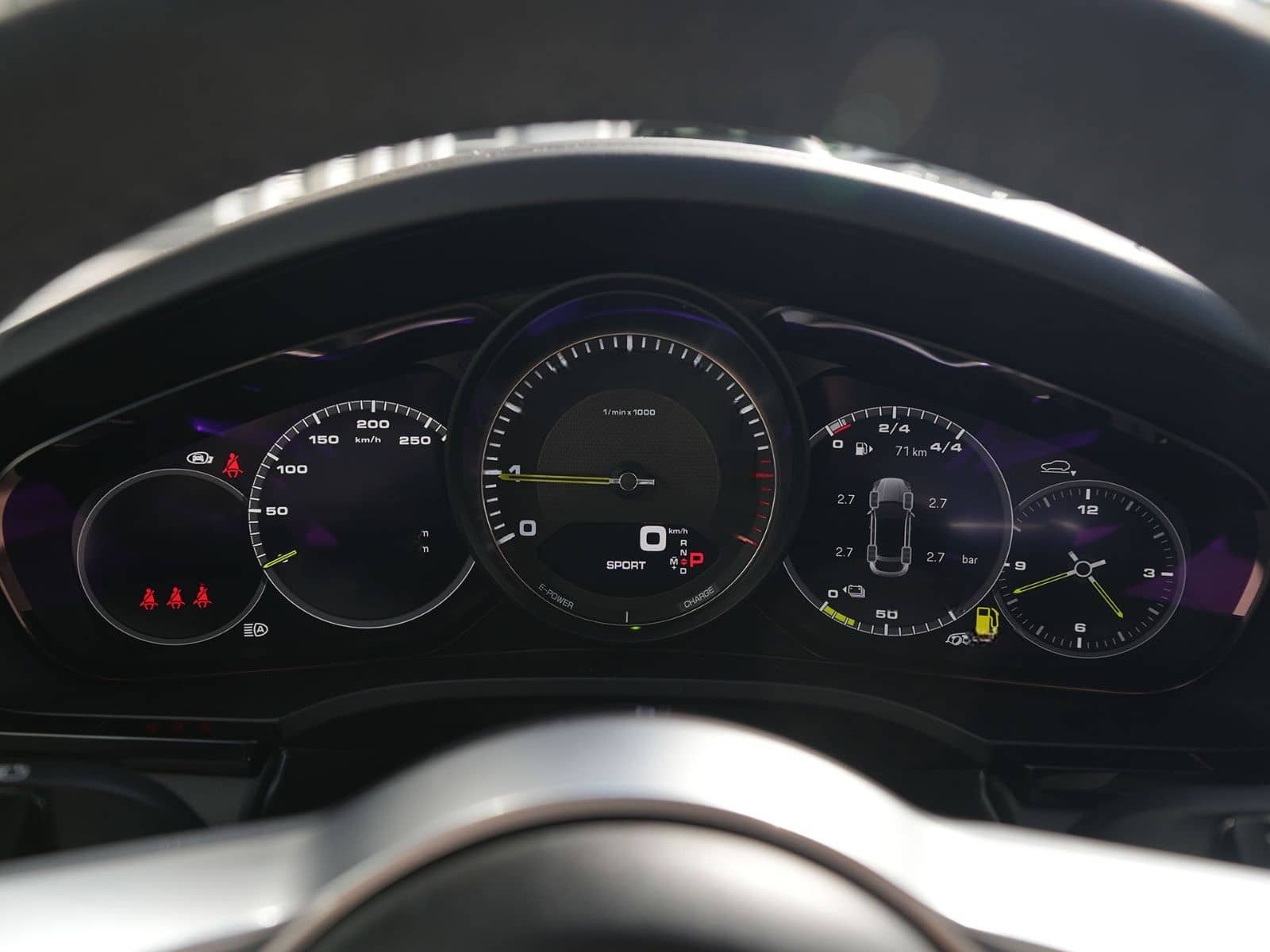 Porsche E-Hybrid Coupé SPORTDESIGN-PAKET-SPORTABGAS.-22" foto 25