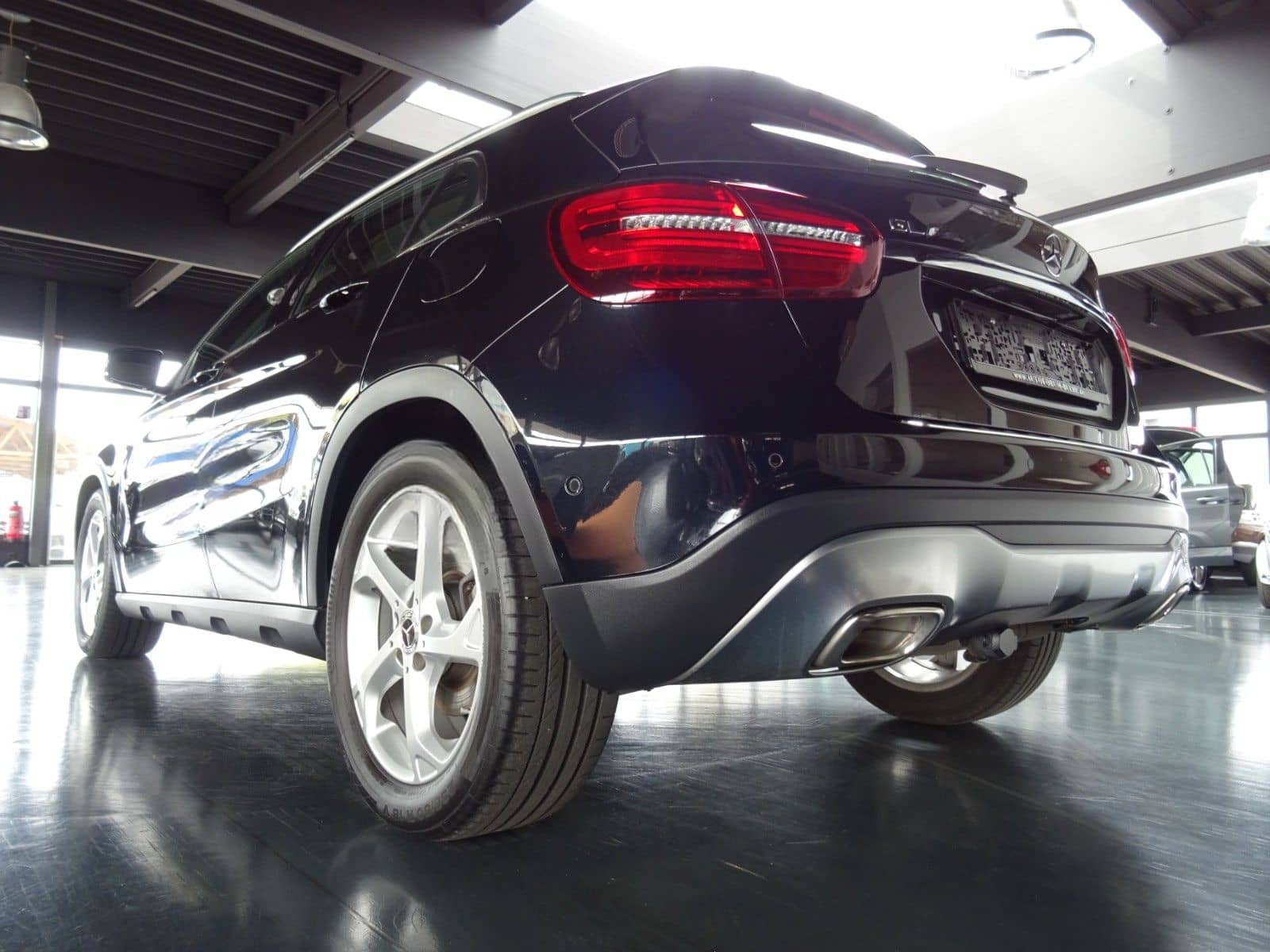 Mercedes-Benz GLA 200 Urban/ Autom./ Navi/ LED/ PDC/ AHK/ Pano foto 16