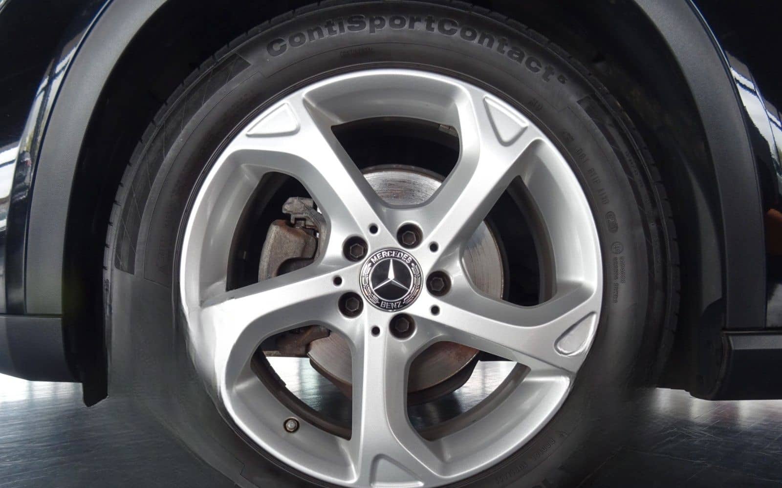 Mercedes-Benz GLA 200 Urban/ Autom./ Navi/ LED/ PDC/ AHK/ Pano foto 25