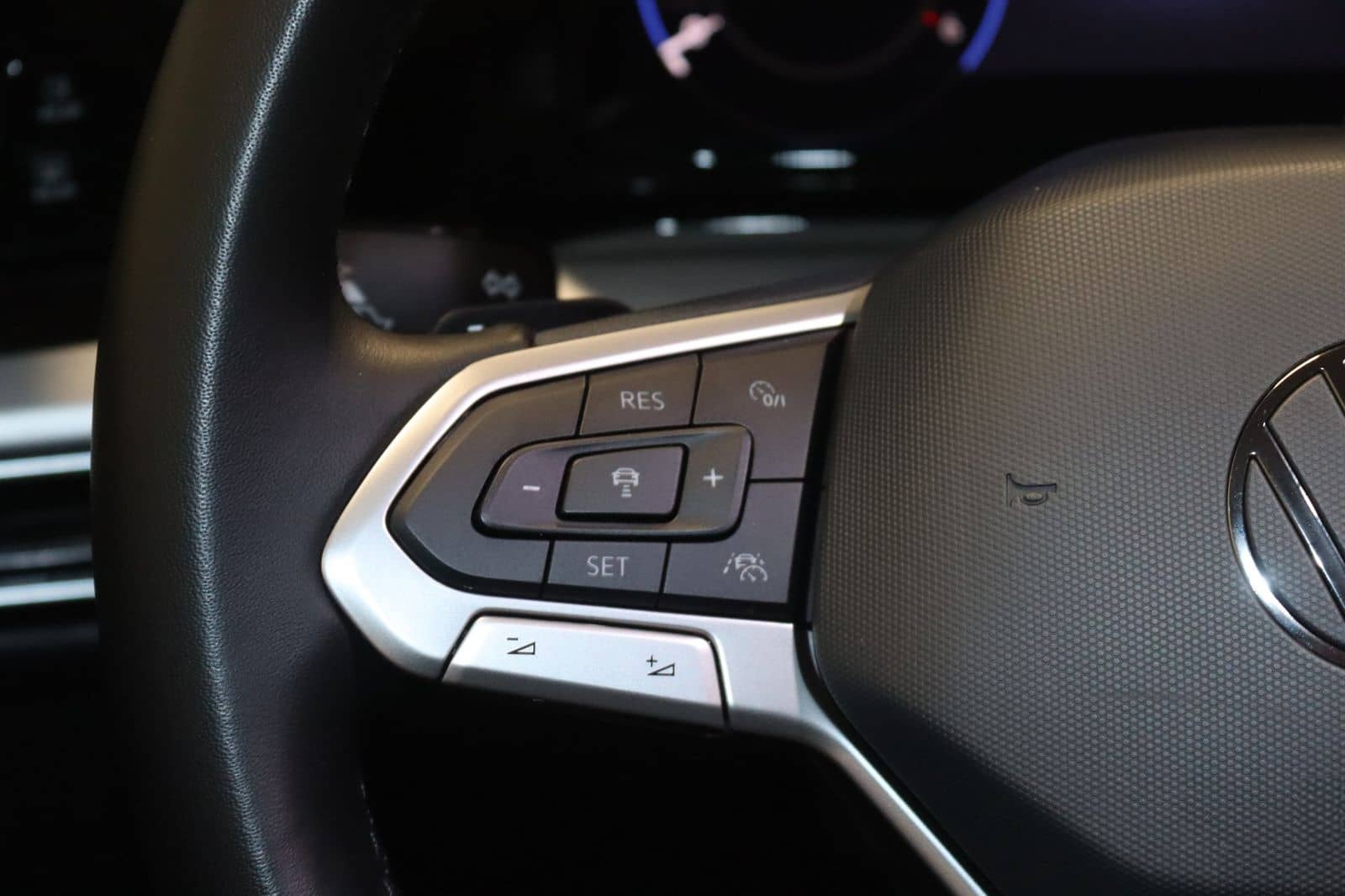 Volkswagen Golf Limo 2.0 TDI DSG Life-NAV-LED-KAMERA-ACC- foto 13