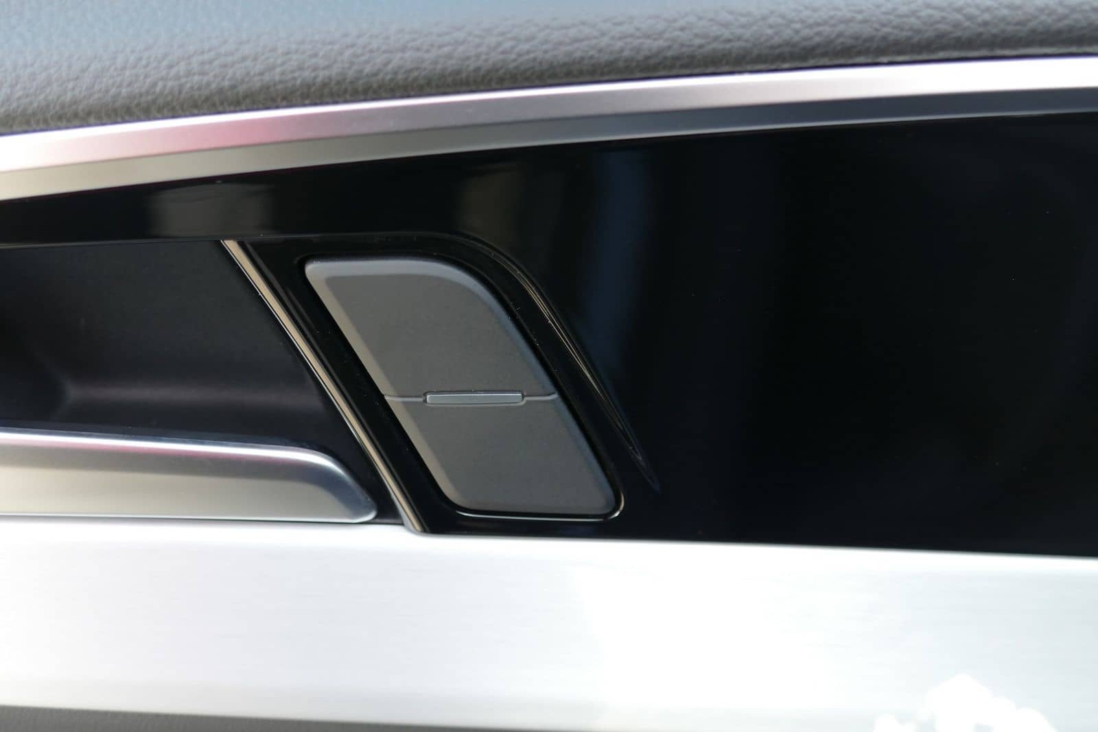 Audi A4 Avant 40 TDI S-Line quattro Aut. LED ACC Navi foto 20