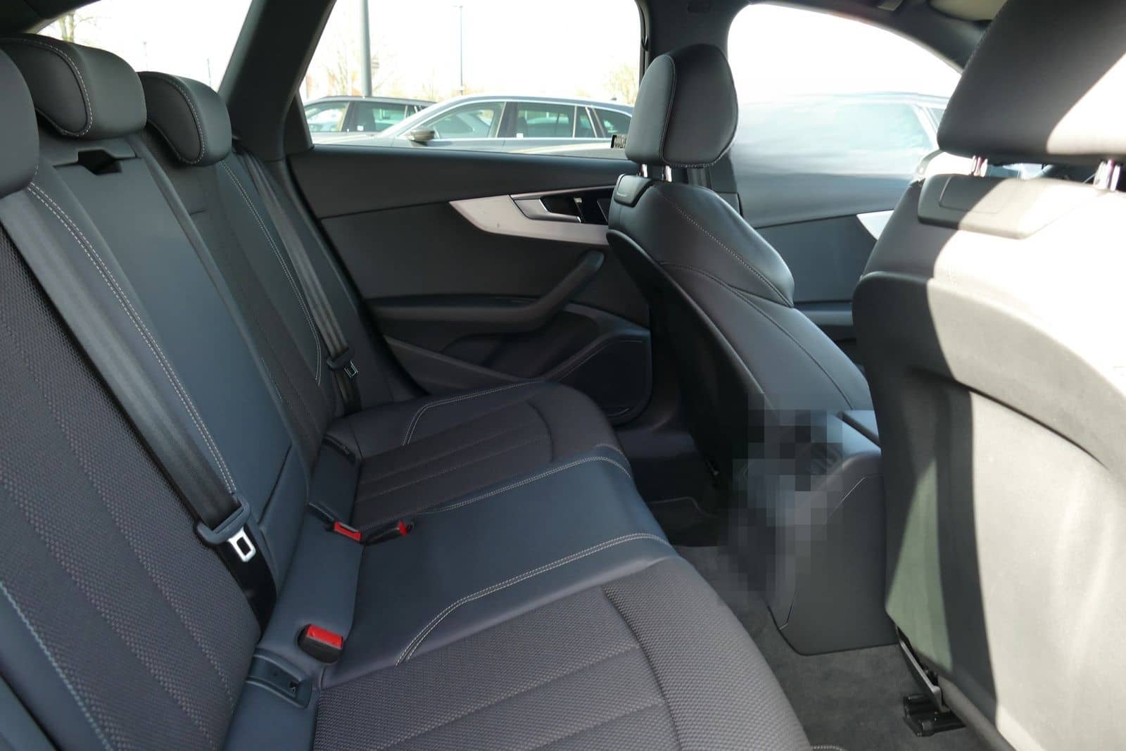 Audi A4 Avant 40 TDI S-Line quattro Aut. LED ACC Navi foto 23