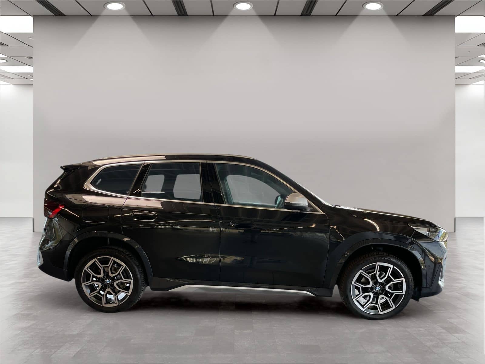 BMW X1 sDrive18i Kamera Pano.Dach Driv.Assist LED foto 4