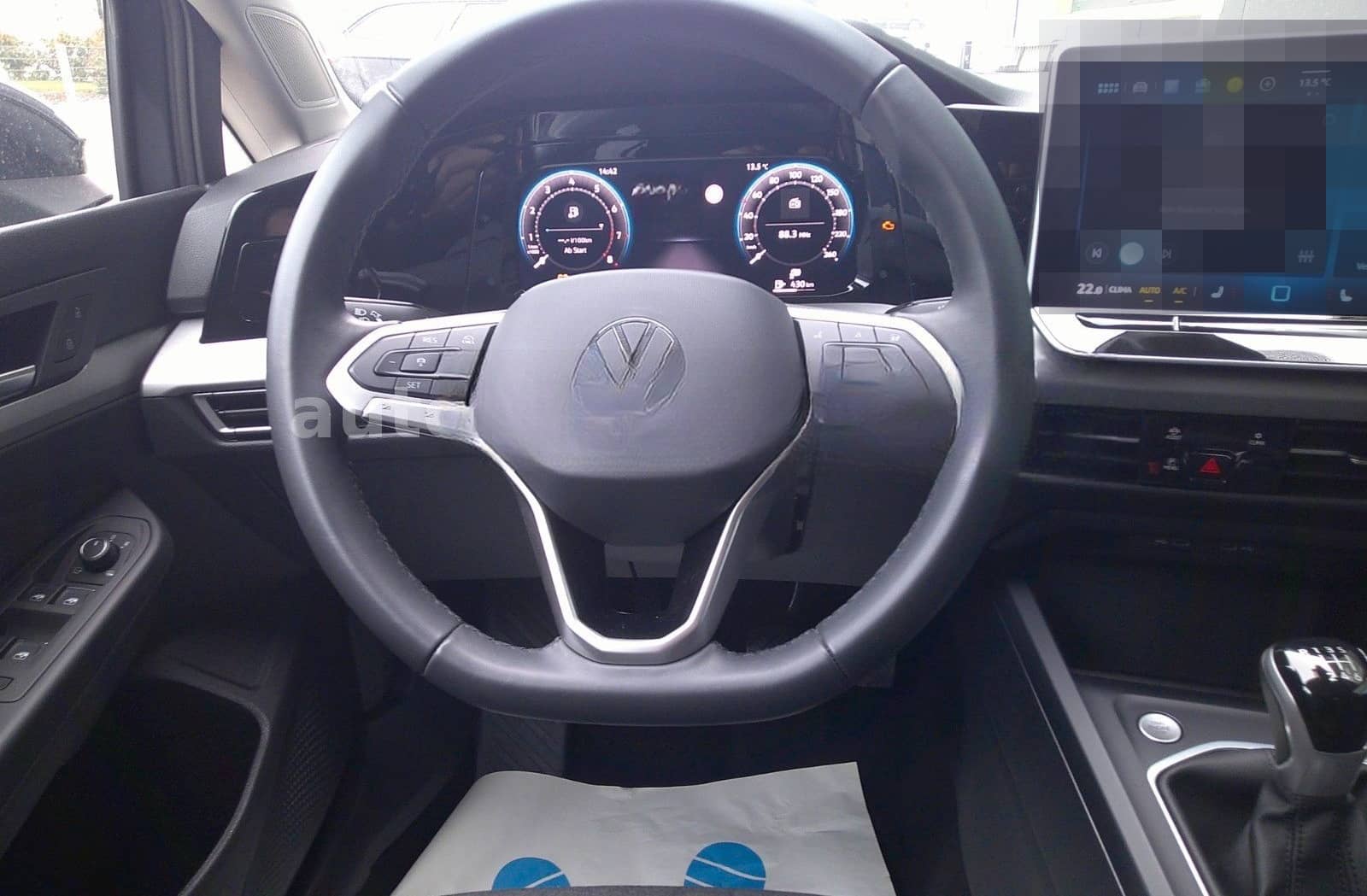 Volkswagen Golf VIII Variant 1.5 TSI Life #SHZ #LRHZ #LED foto 12