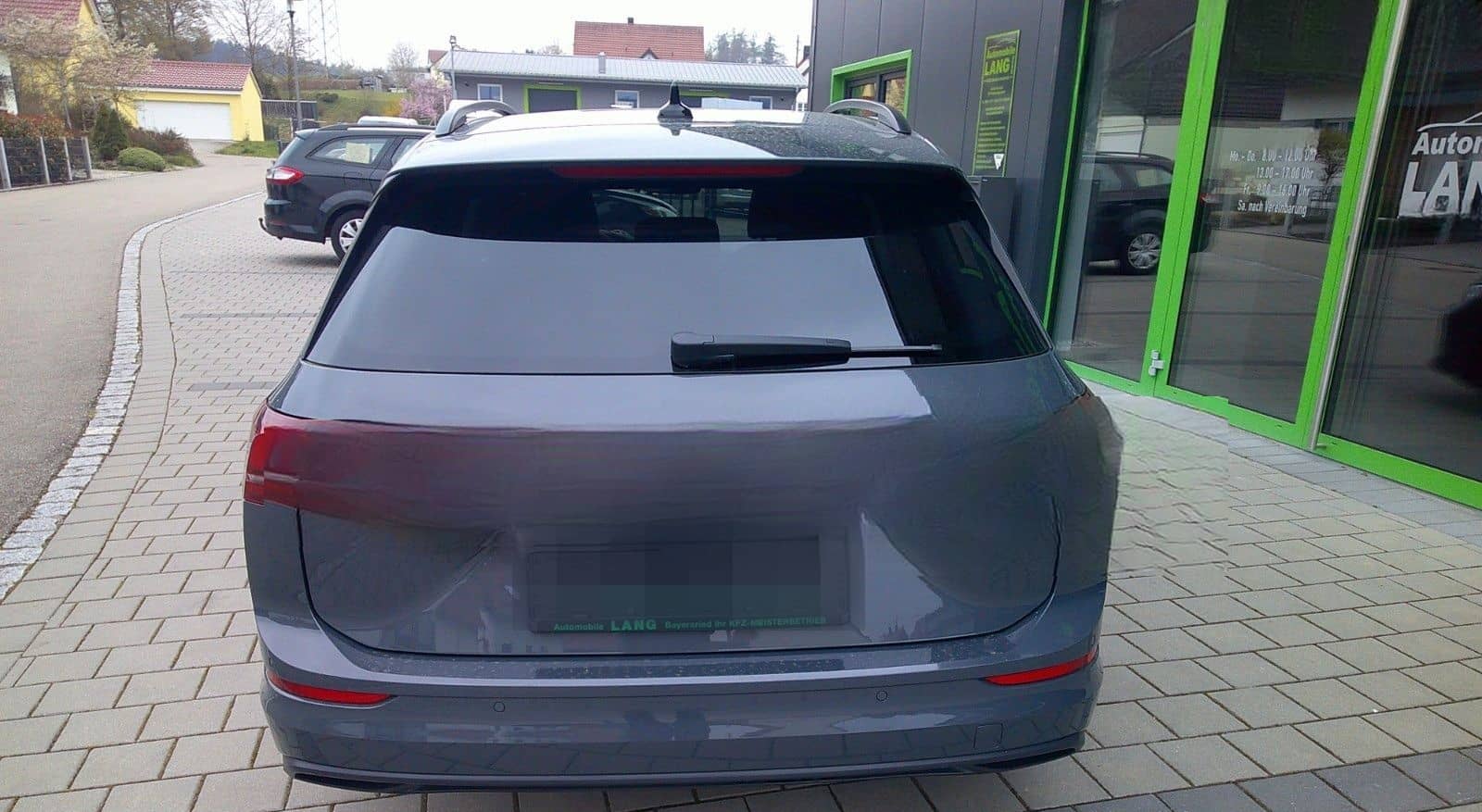 Volkswagen Golf VIII Variant 1.5 TSI Life #SHZ #LRHZ #LED foto 6