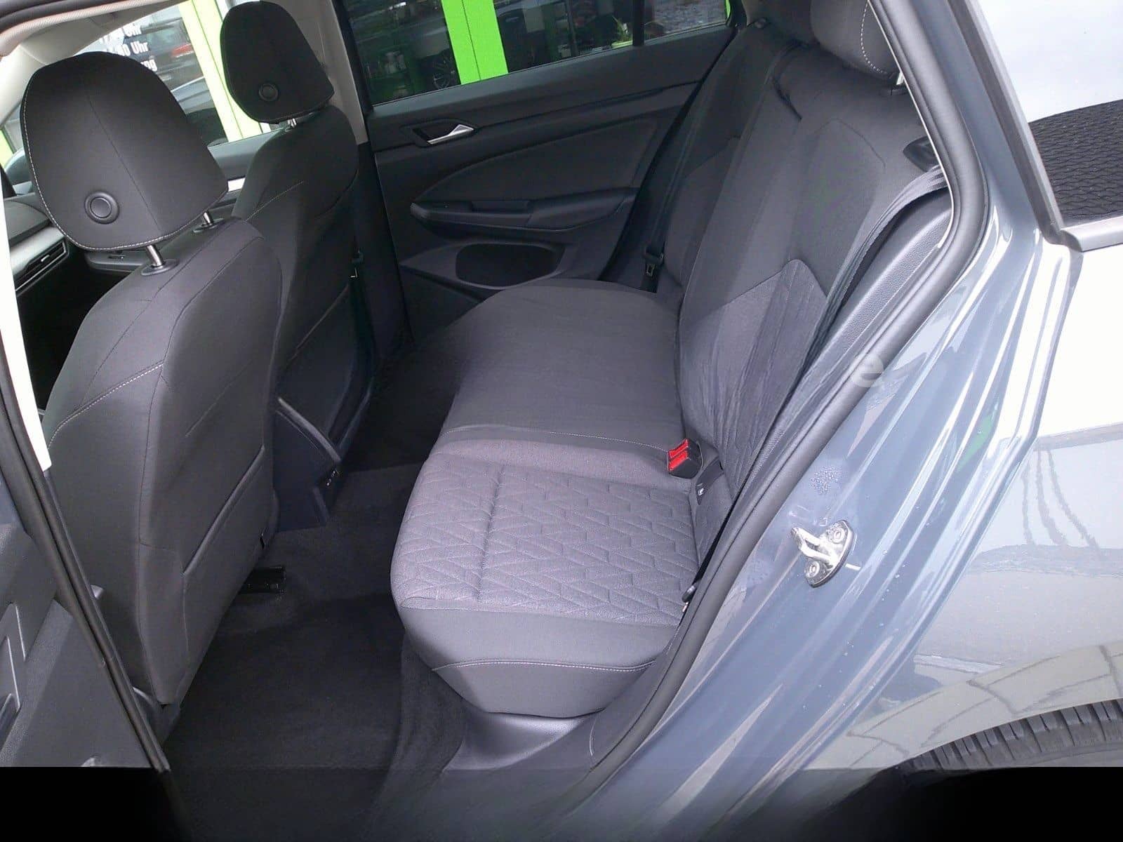 Volkswagen Golf VIII Variant 1.5 TSI Life #SHZ #LRHZ #LED foto 9