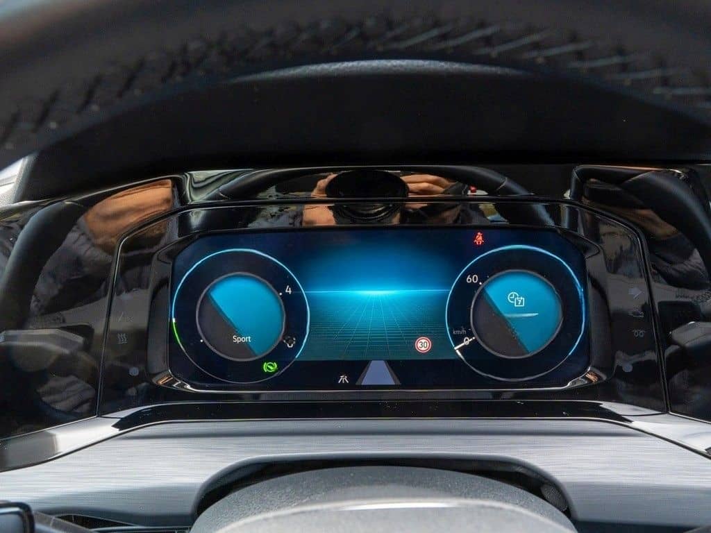 Volkswagen Golf VIII Lim. 1.4 eTSI DSG Style *LED*Kamera* foto 13