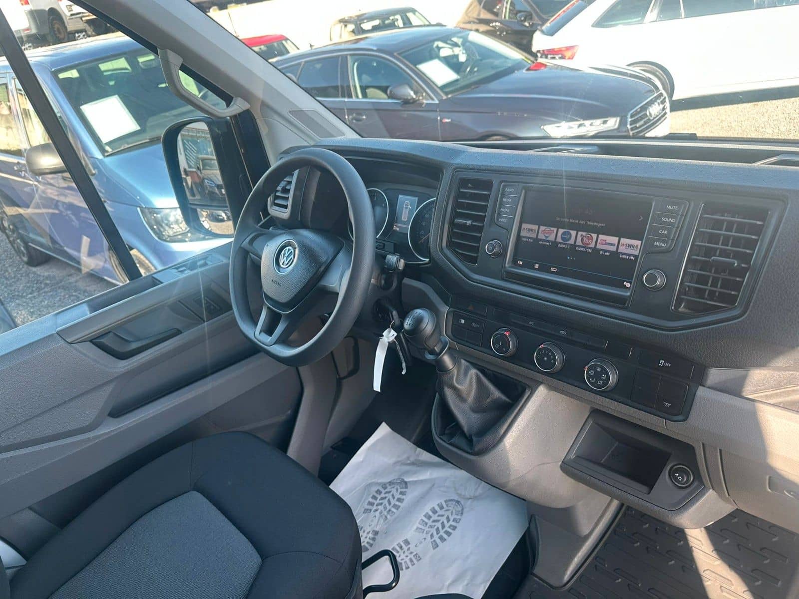 Volkswagen Crafter Kasten 35 mittellang Hochdach AHK KLIMA foto 18