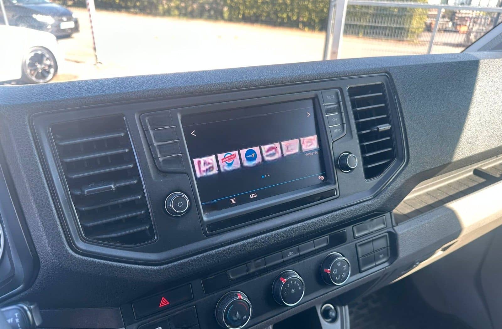 Volkswagen Crafter Kasten 35 mittellang Hochdach AHK KLIMA foto 19