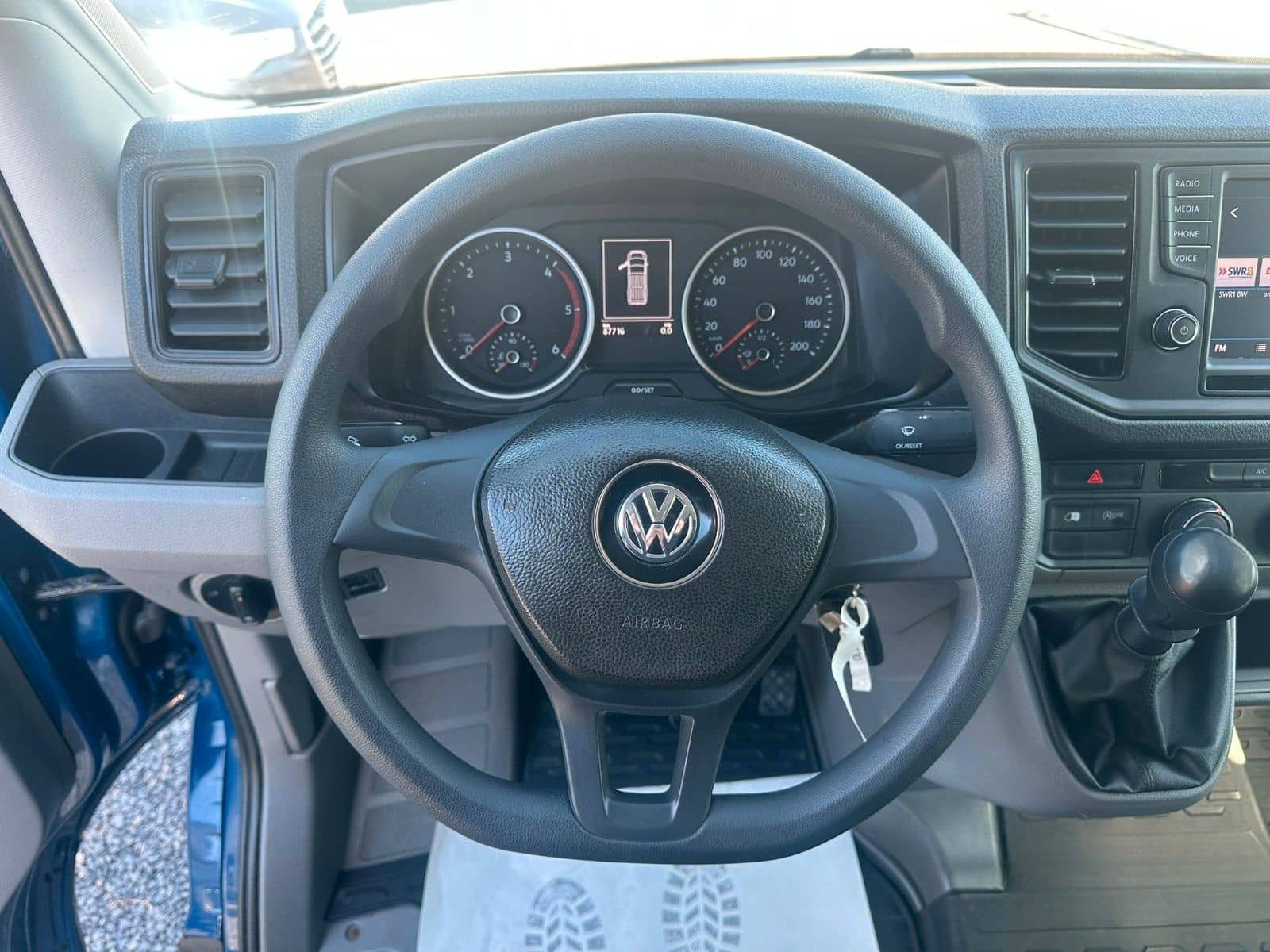 Volkswagen Crafter Kasten 35 mittellang Hochdach AHK KLIMA foto 8