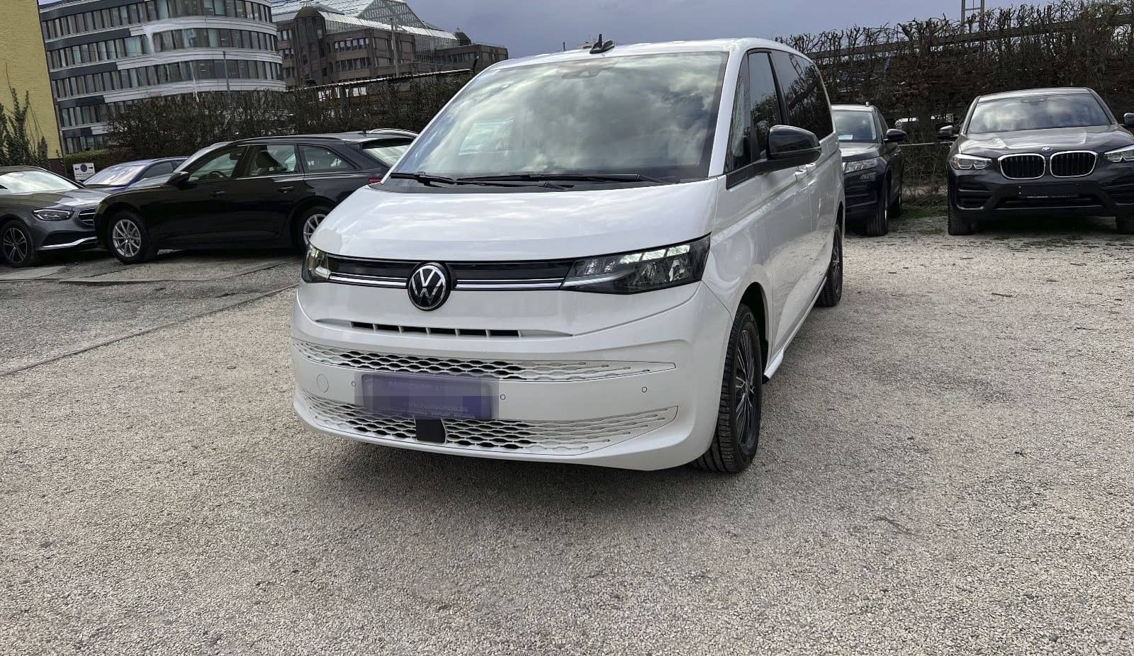 Volkswagen T7 Multivan Lang Life 7-SITZ+ACC+KAMERA+LED+SPUR foto 2