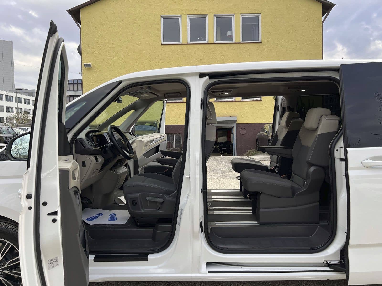 Volkswagen T7 Multivan Lang Life 7-SITZ+ACC+KAMERA+LED+SPUR foto 21