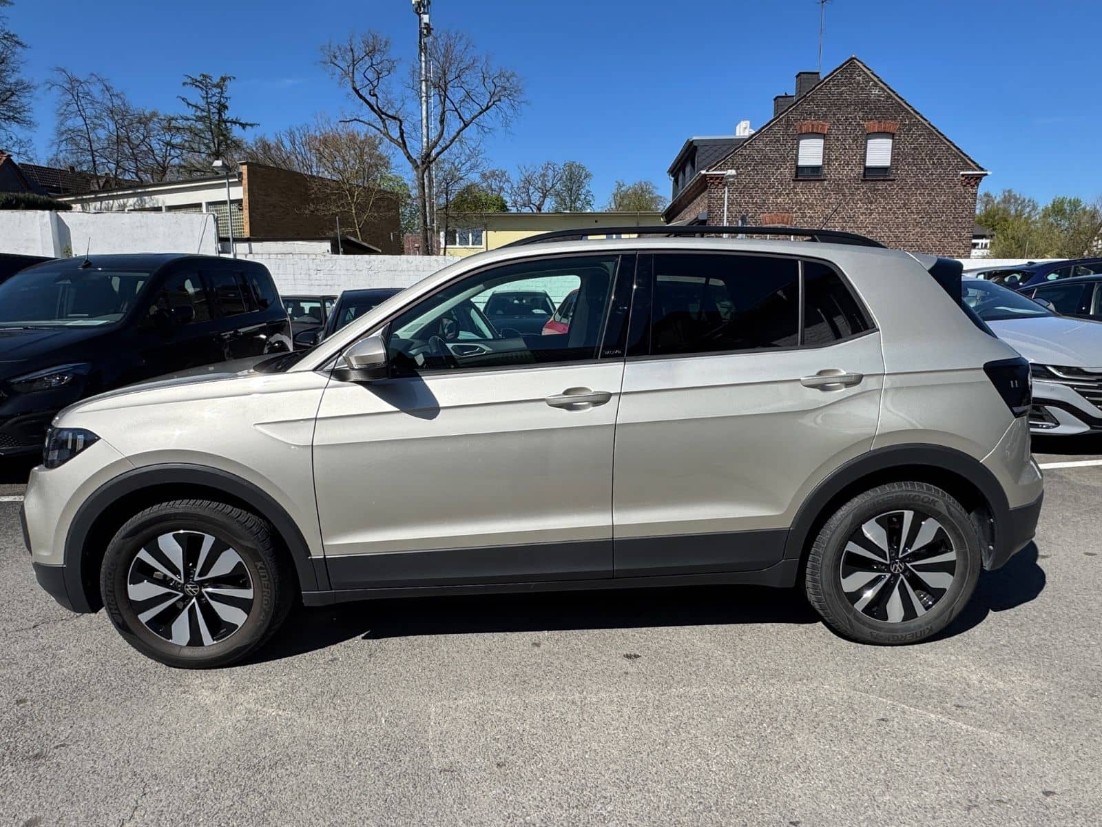 Volkswagen T-Cross Move Navi ACC AHK DAB PDC Shz Allwetter foto 3