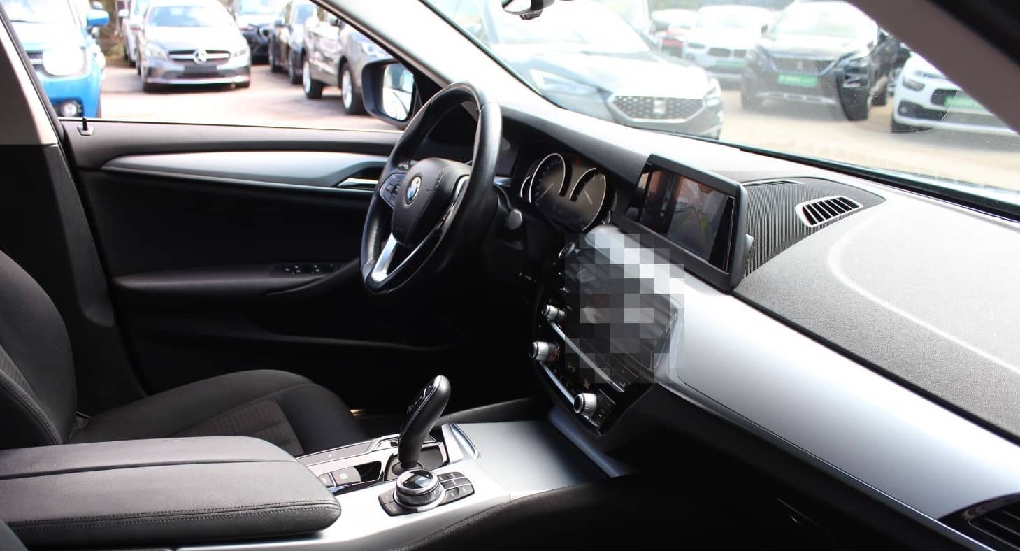 BMW 520 i AUTOMATIK KLIMA NAVI 19.ZOLL ALU PDC KAMER foto 11