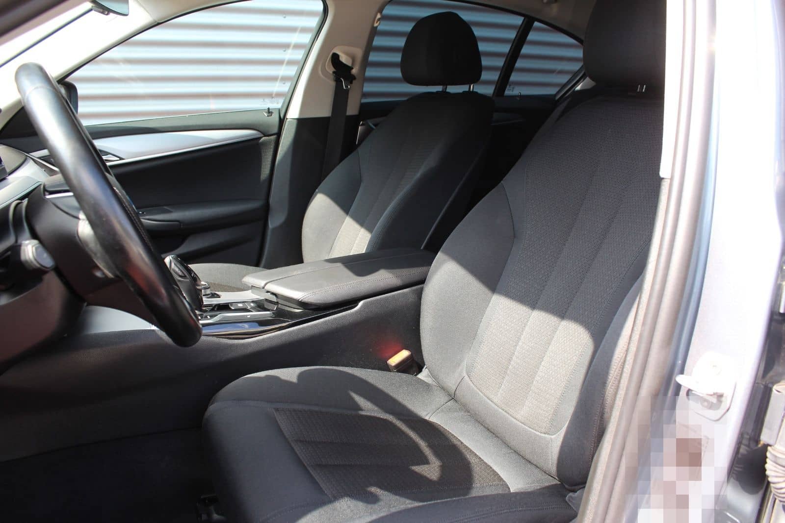 BMW 520 i AUTOMATIK KLIMA NAVI 19.ZOLL ALU PDC KAMER foto 18