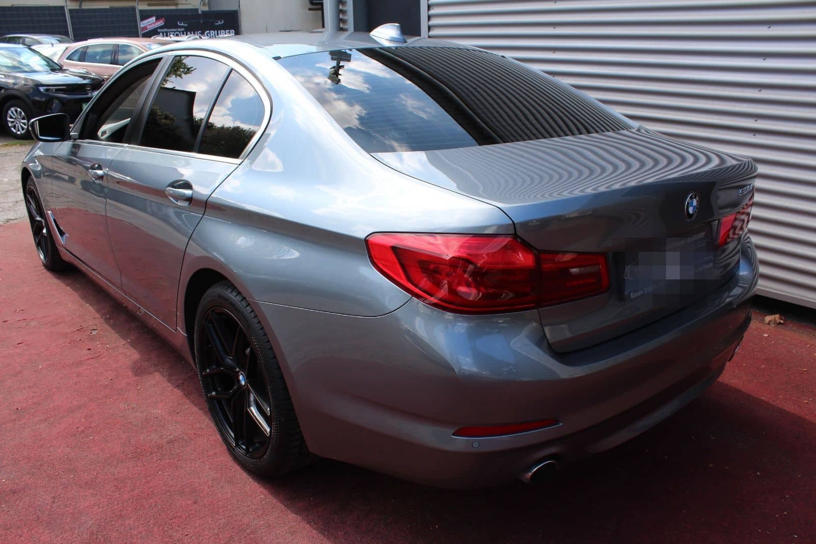 BMW 520 i AUTOMATIK KLIMA NAVI 19.ZOLL ALU PDC KAMER foto 5