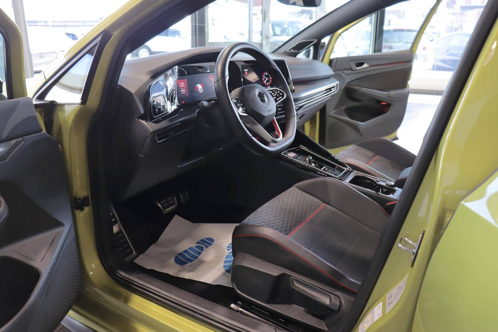 Volkswagen Golf 2.0 TSI GTI Clubsport *PANO*MATRIX*19-ZOLL* foto 10