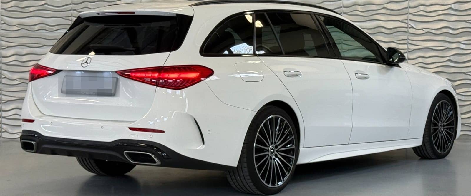 Mercedes-Benz C 220 d T AMG*NIGHT*LEDER*DIGITAL-LIGHT*BURMESTE foto 5