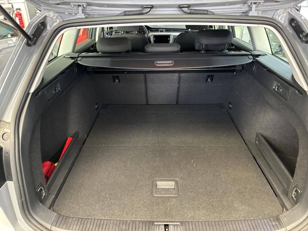 Volkswagen Passat Variant 1.5 TSI RFK*LED*Navi*DAB*SHZ foto 9