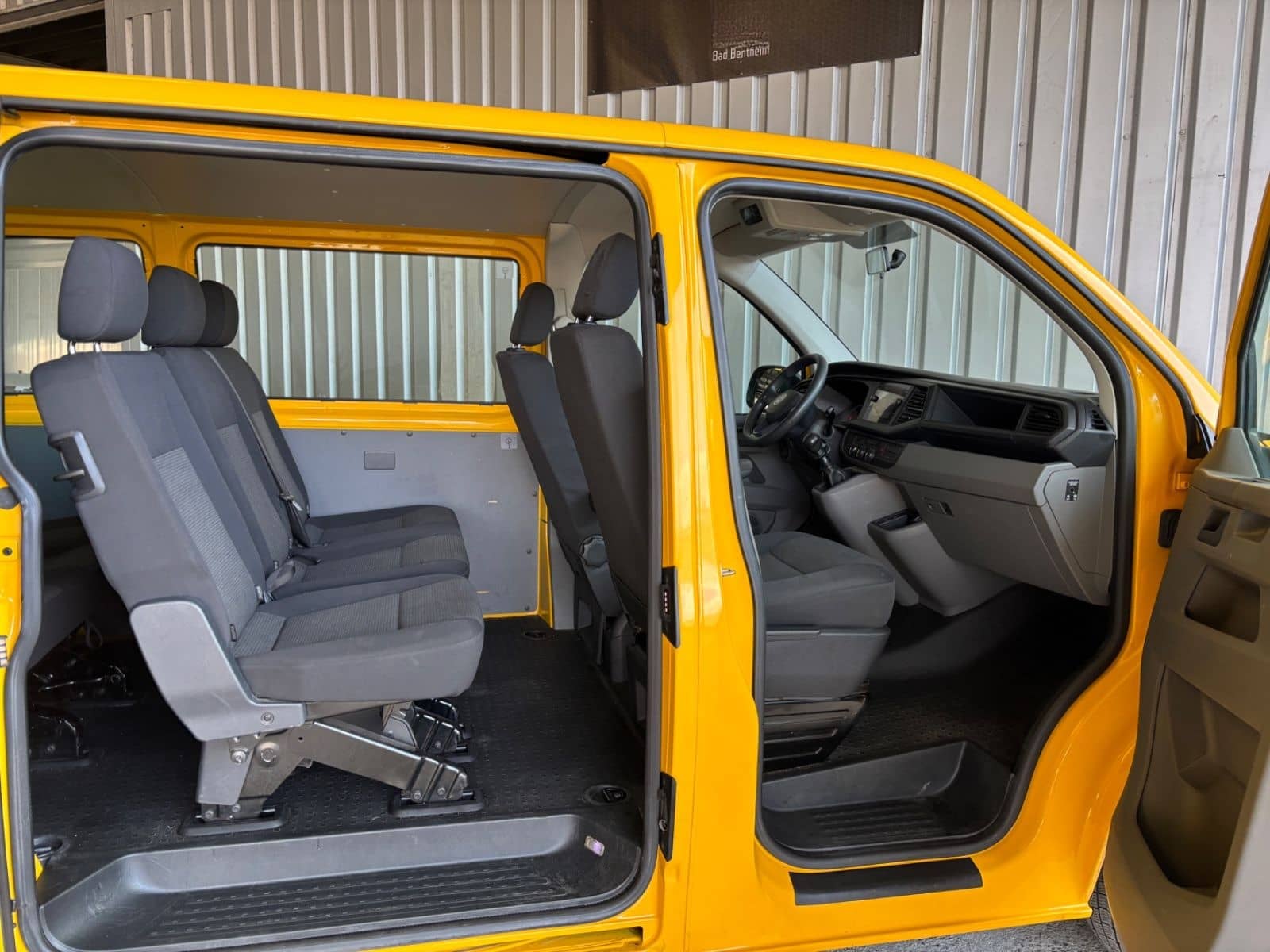 Volkswagen T6 Caravelle 2.0 TDI Lang 8-Sitzer / Navigation foto 13