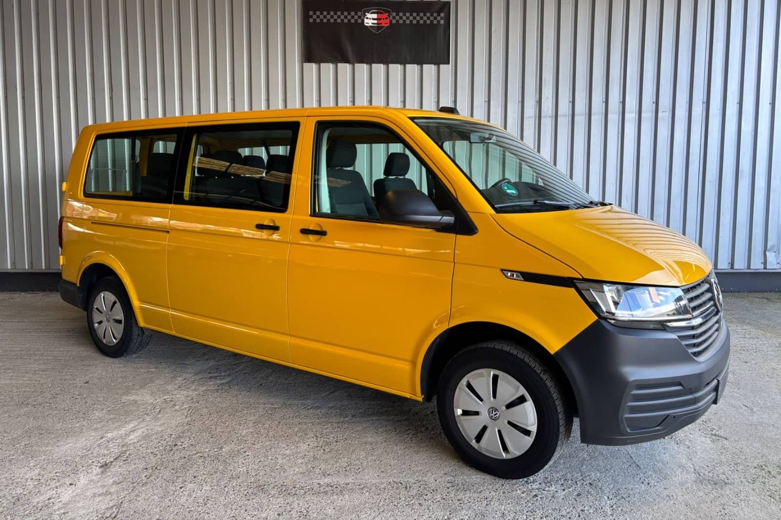 Volkswagen T6 Caravelle 2.0 TDI Lang 8-Sitzer / Navigation foto 8